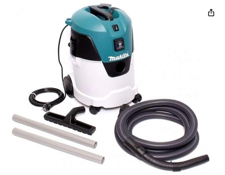 Makita VC3000